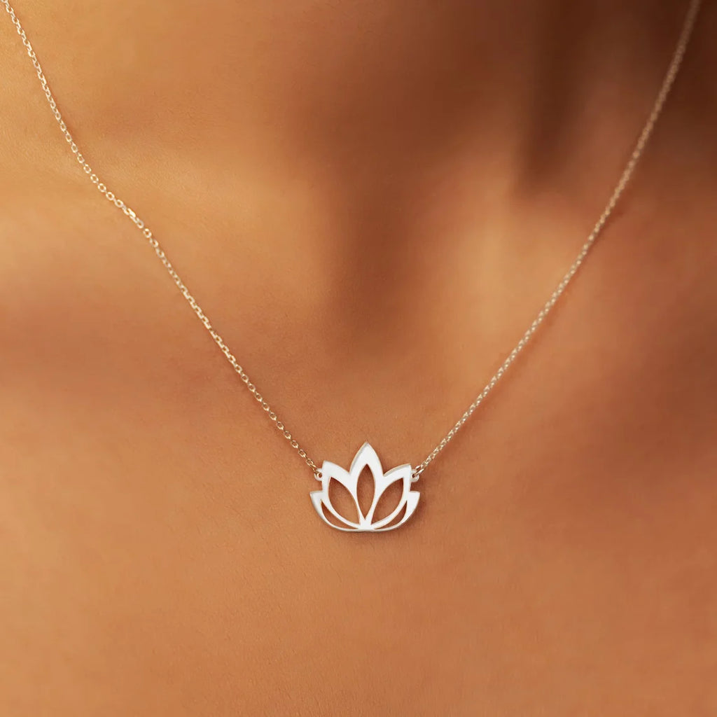 Stainless Steel Necklaces Lotus Flower Dainty Necklace for Women Minimalist Necklace Lotus Flower Necklace Gift for Her
