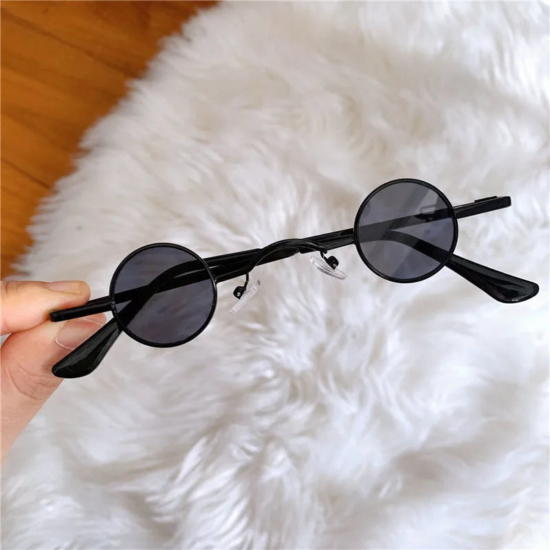Vintage Rock Punk Man Sunglasses Classic Small Round Sunglasses Women Wide Bridge Metal Frame Black Lens Driving Eyewear