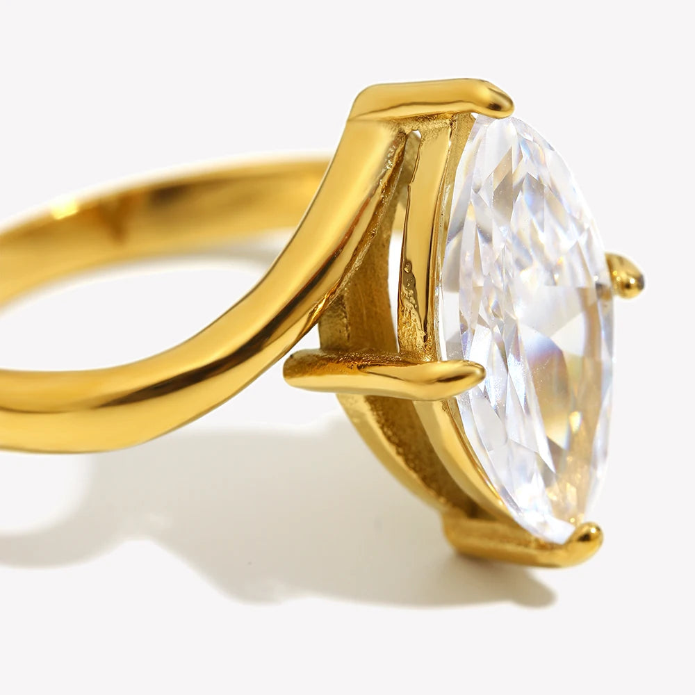E.B.belle Stainless Steel Elegent Fashion Horse Eyes Oblique Ring Charm 18K Gold Plated Jewelry For Women's Gift