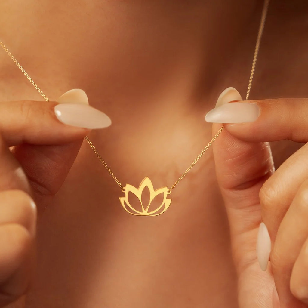 Stainless Steel Necklaces Lotus Flower Dainty Necklace for Women Minimalist Necklace Lotus Flower Necklace Gift for Her