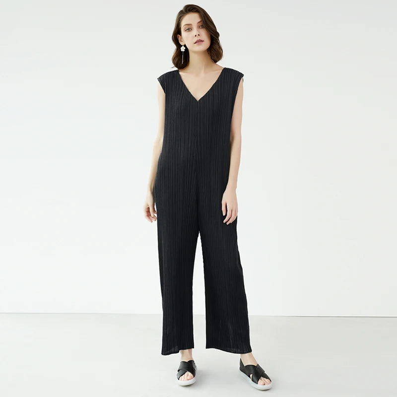 New Arrivals Summer Miyake Pleats Large Size Casual Loose V-neck Sleeveless Black Women Jumpsuit Bell Bottom Loose Dress