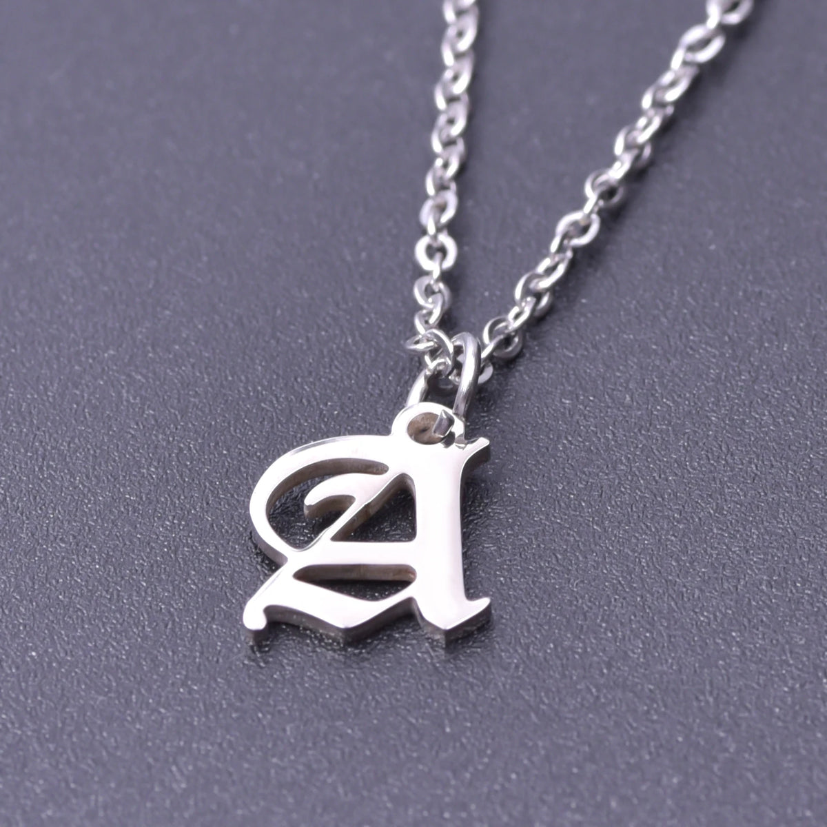 2pcs Stainless Steel Initial Necklace For Men Women Chain Old English Pendant 26 Letters Statement Necklaces Jewelry Couple Gift