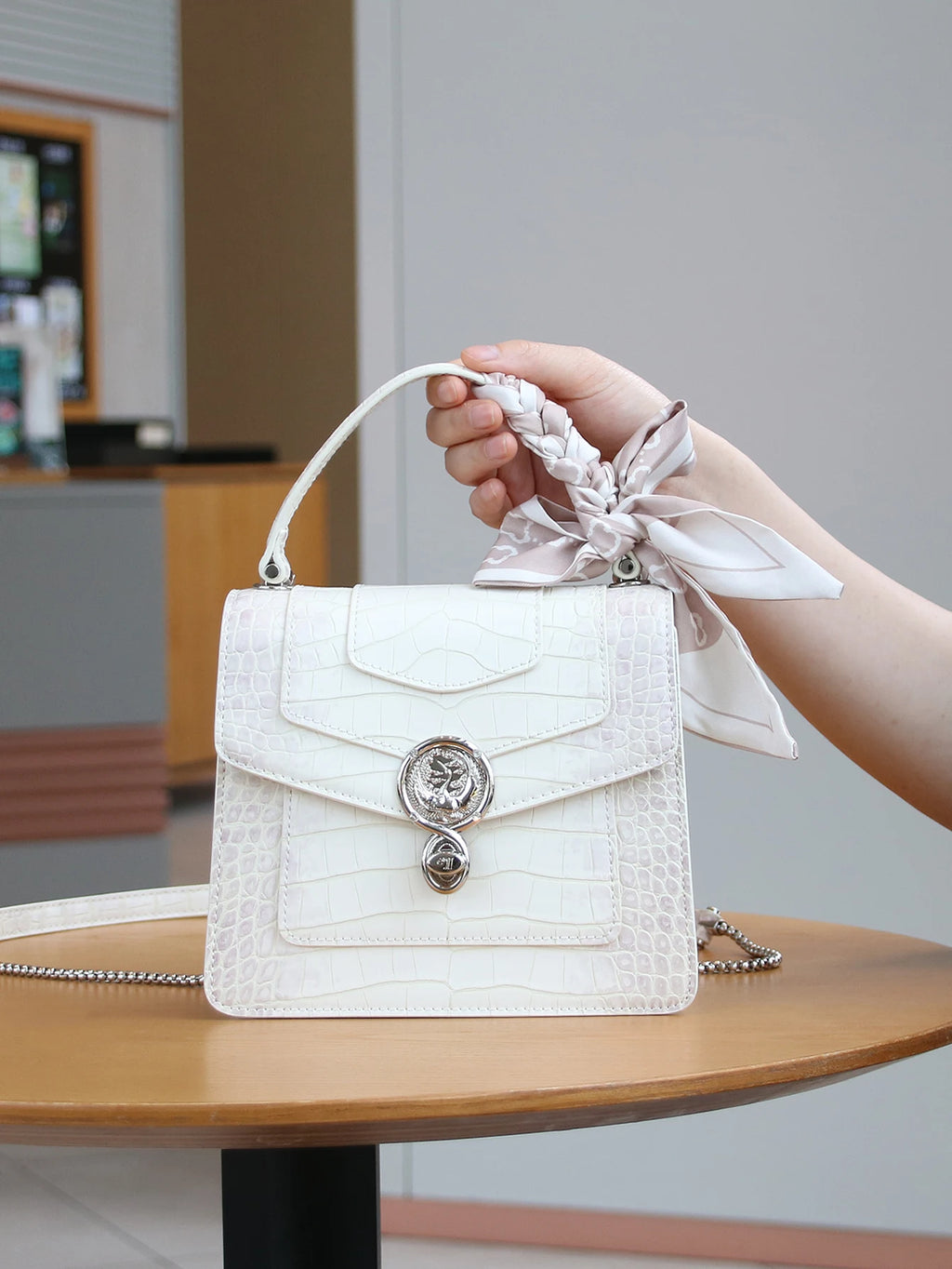 Luxury New Handbag 2026 Fashion niche Designer High-end Quality Elegant Ladies Handbag Shoulder Bag Small Square Bag