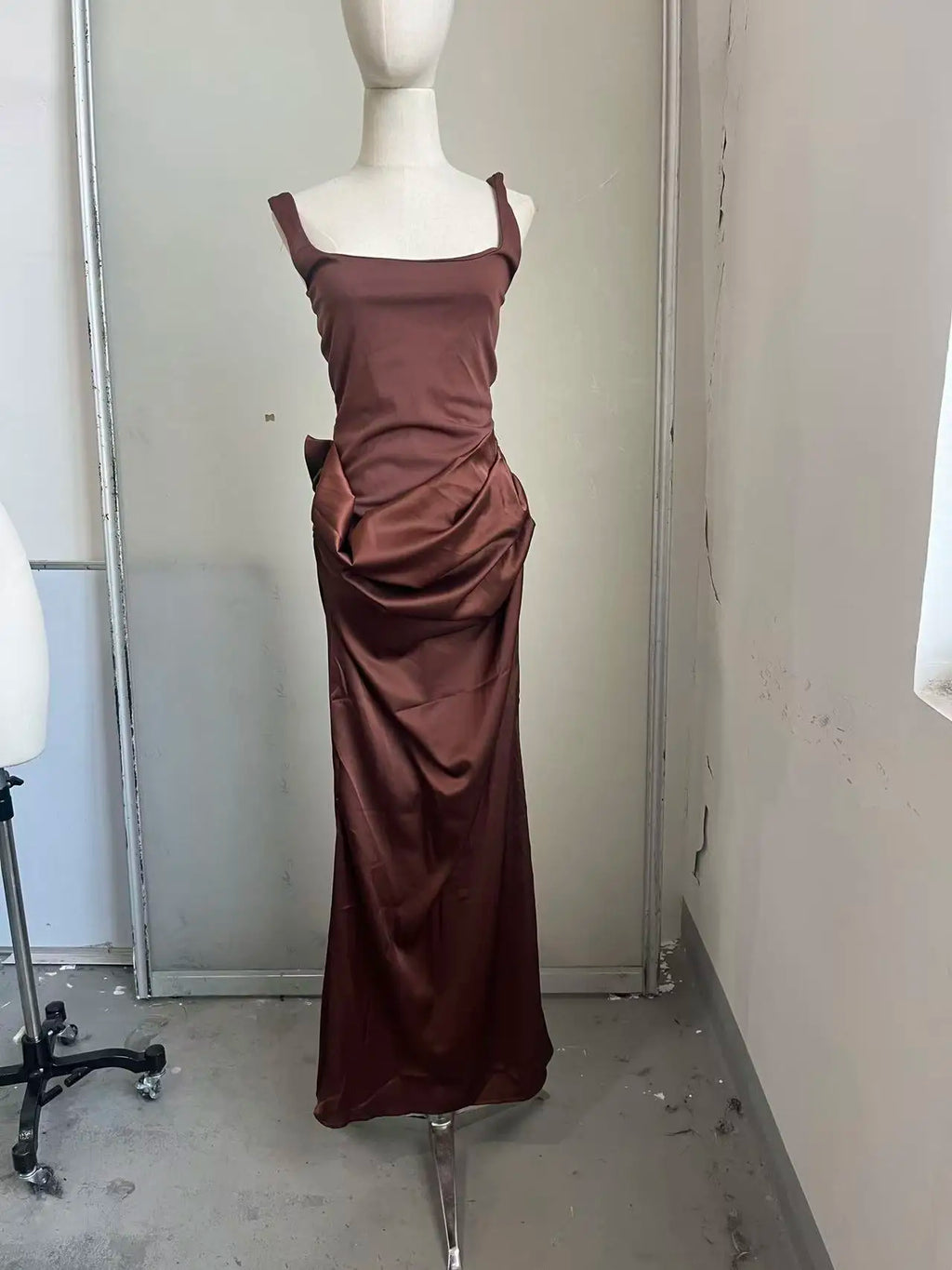 Ruched Waist Satin Long Dress Solid Bodycon Sleeveless Cowl Neck Fishtail Women Dresses 2026 Summer Lady Formal Evening Gowns