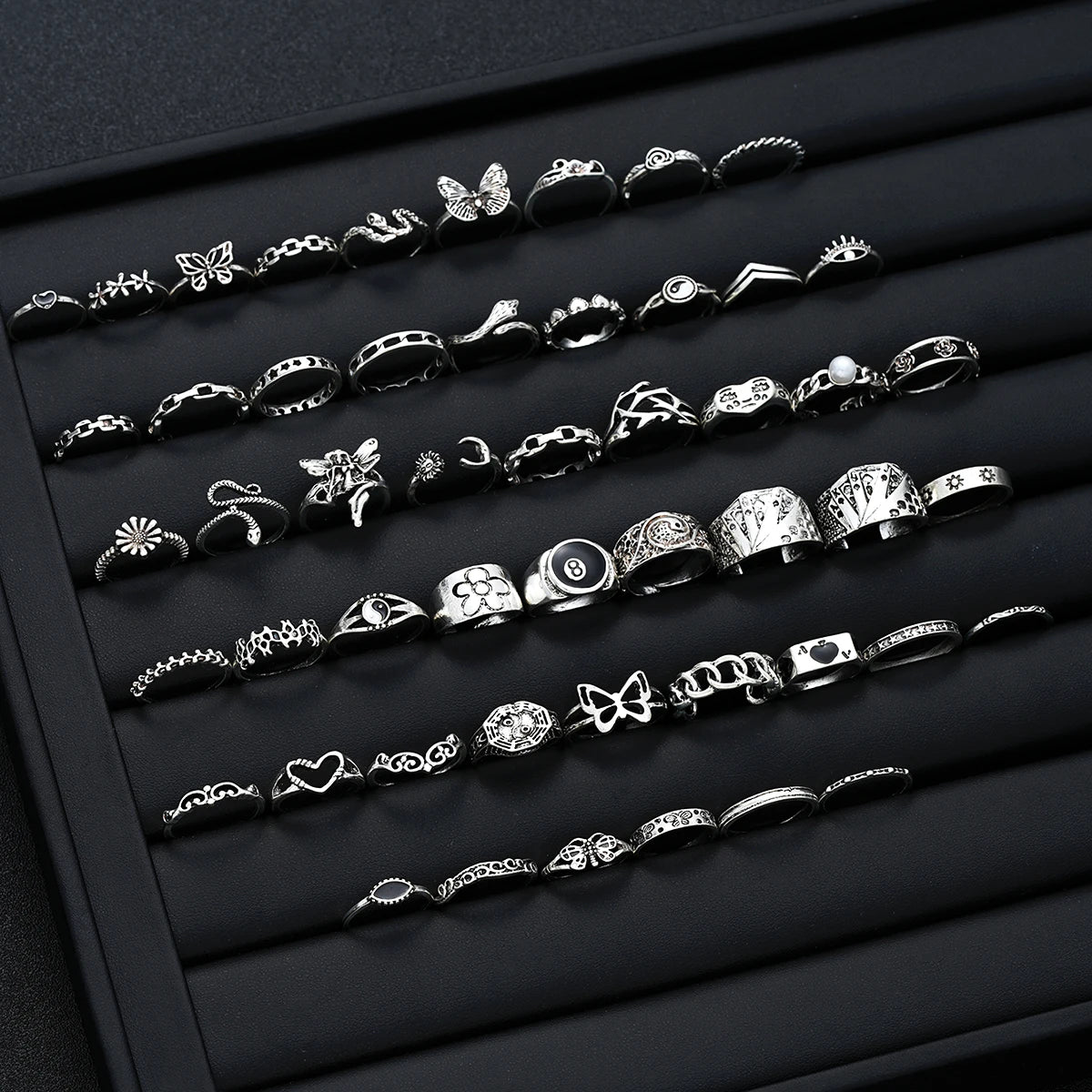 51pcs Gothic Punk Ring Set For Women Men Fashion Butterfly Heart Snake Design Match Ring Daily Wear Halloween Jewelry Gifts New
