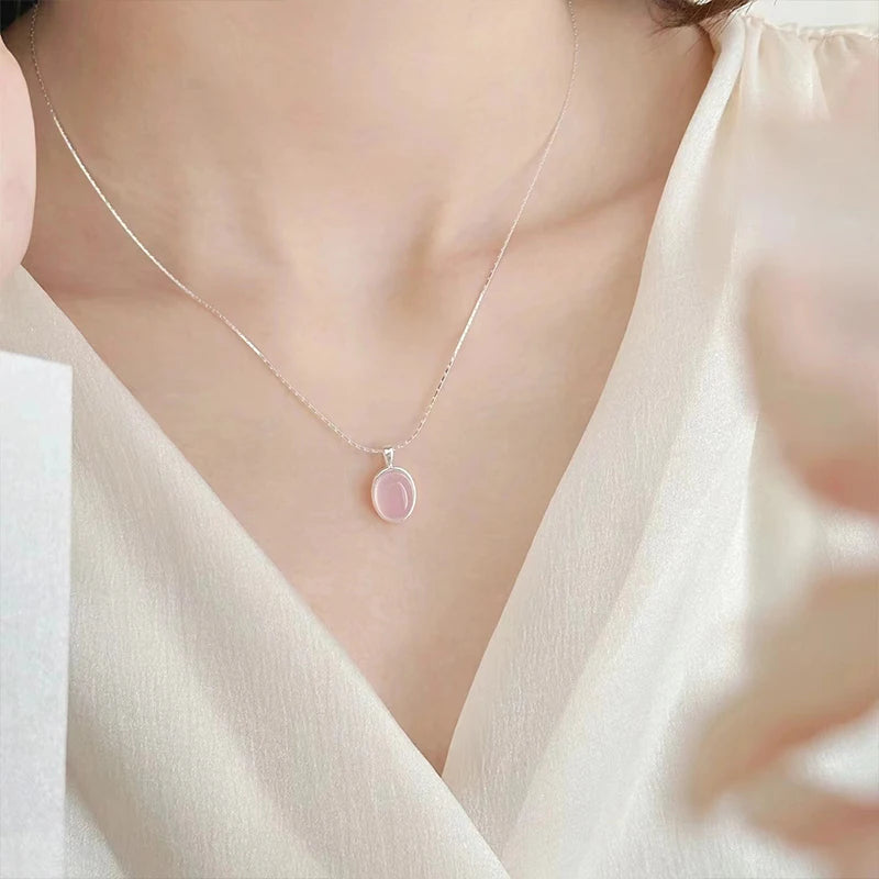 925 Sterling Silver Pink Crystal Moonstone Necklace For Women Fashionable And Simple Oval Pendant Collarbone Chain Party Jewelry