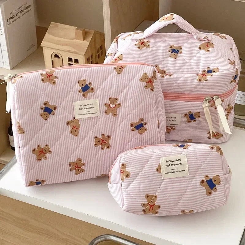 1pc Quilted Bear Cute Makeup Bag Floral Cosmetic Bag Women Girl Travel Toiletry Bag Organizer Cotton Makeup Brushes Storage Case