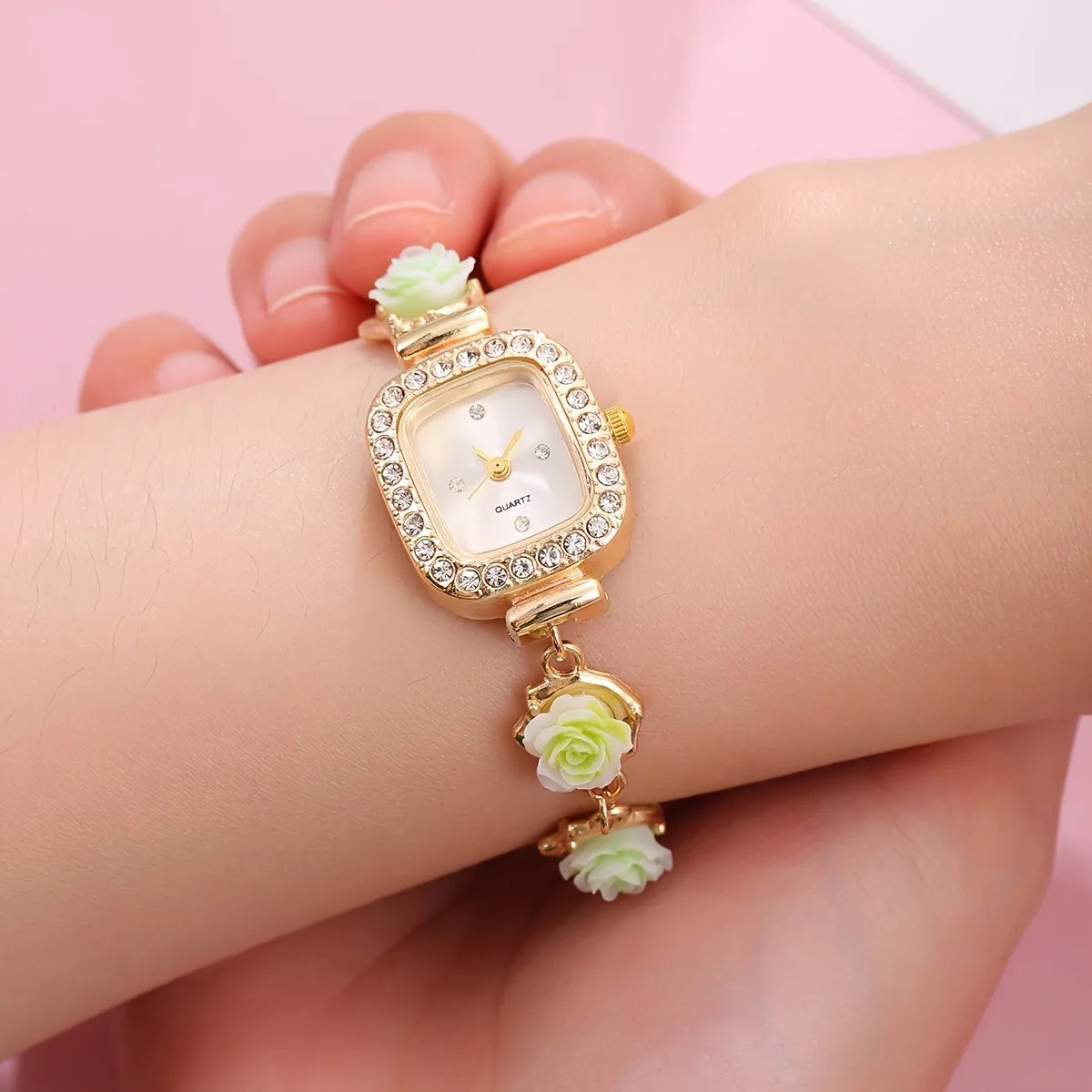 4PCS Elegant Flowers Women Watch Jewelry Set Fashion Rhinestone Square Ladies Quartz Wristwatches Accessories Gifts（Without Box）