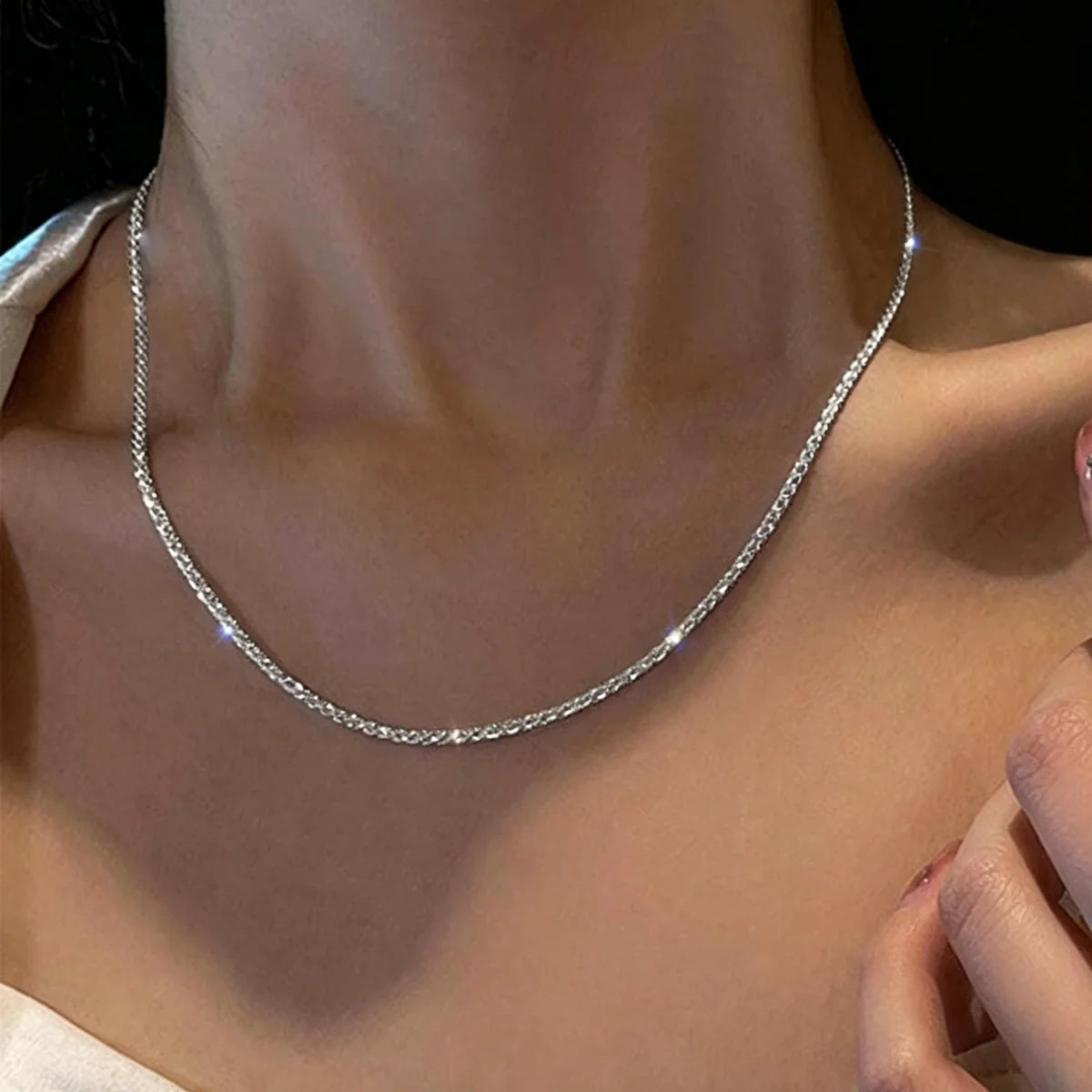 LUXUKISSKIDS 10PCS Shiny Solid Chains Elegant Necklaces for Woman Sparkling Cauliflower Clavicle Choker Simple Wholesale Jewelry
