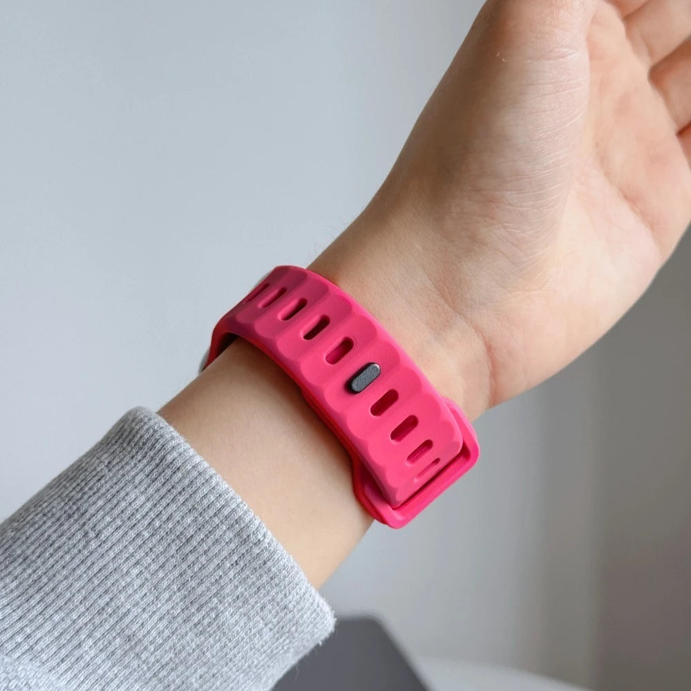Silicone Sport Strap For Apple Watch Band Ultra 49mm 40mm 41mm 44mm 45mm 46mm correa bracelet iwatch Series 12 11 10 9 8 7 6  se