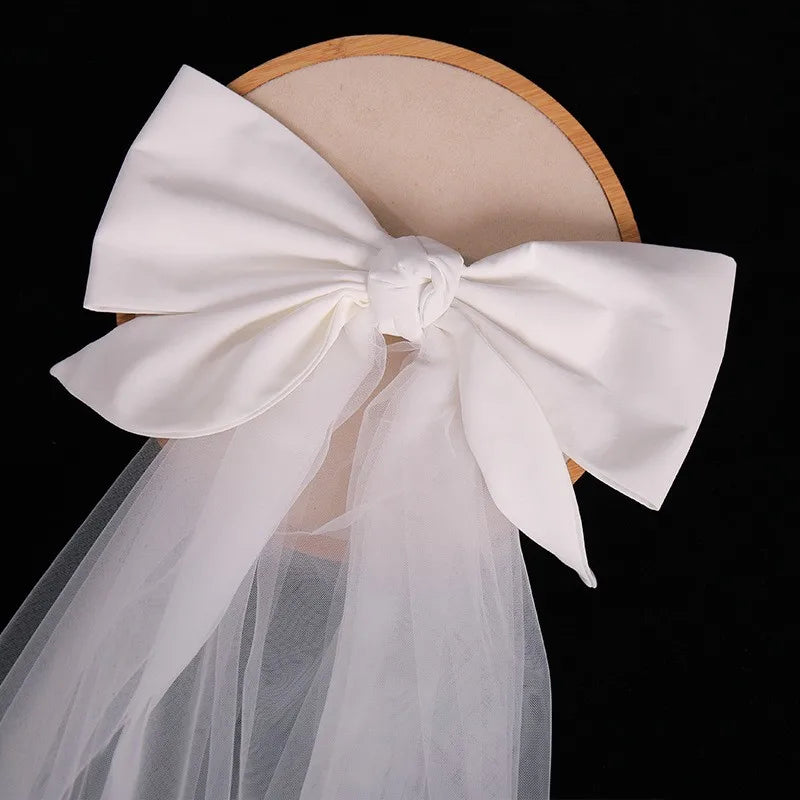 Elegant Bridal Wedding Headdress Double Layer Mesh Tulle White Color Women Short Wedding Veil with Clip Ribbon Bride Headpiece