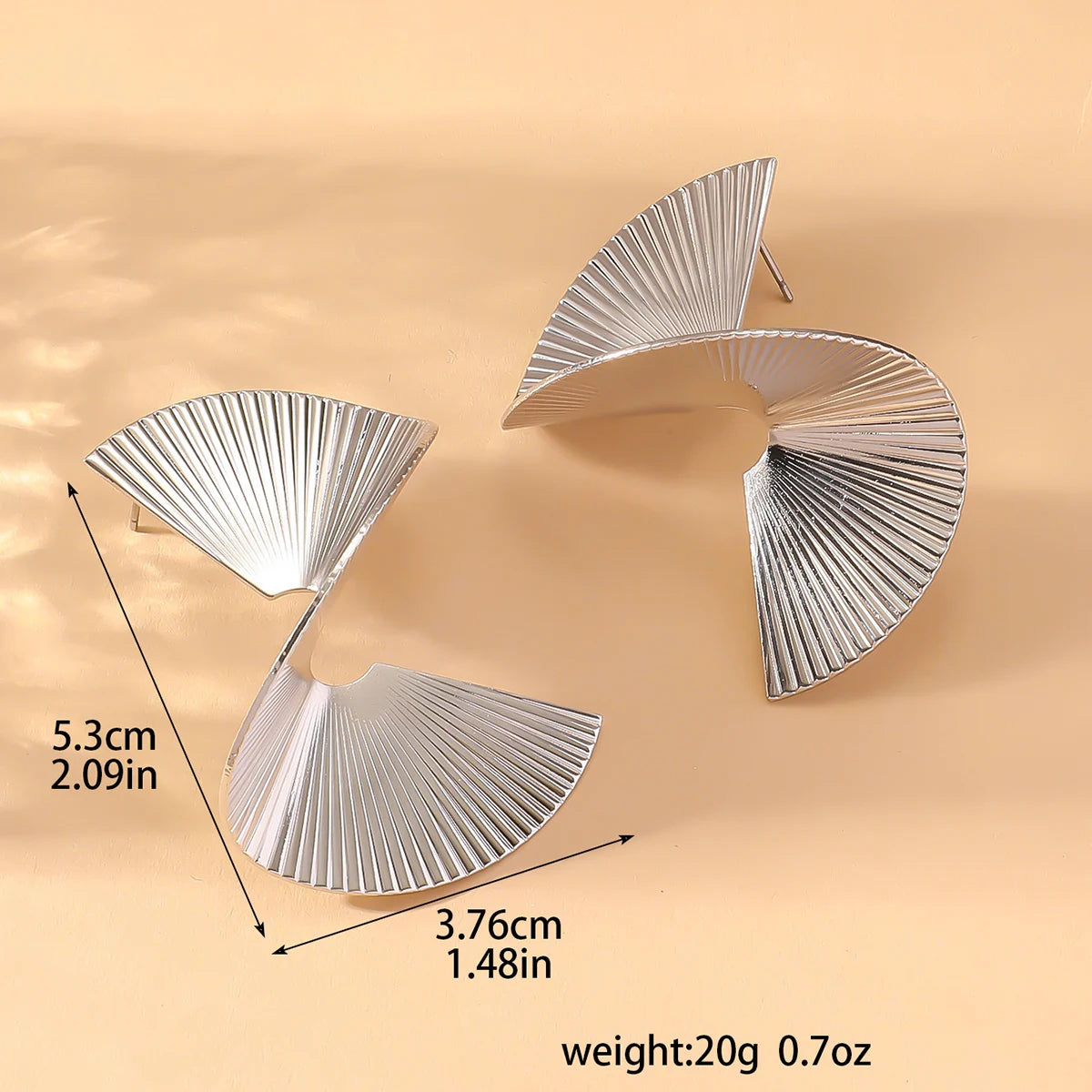 Retro Twisted Spiral Statement Earrings for Women Party Wedding Temperament Jewelry Geometry Golden Silver Color Metal Earrings