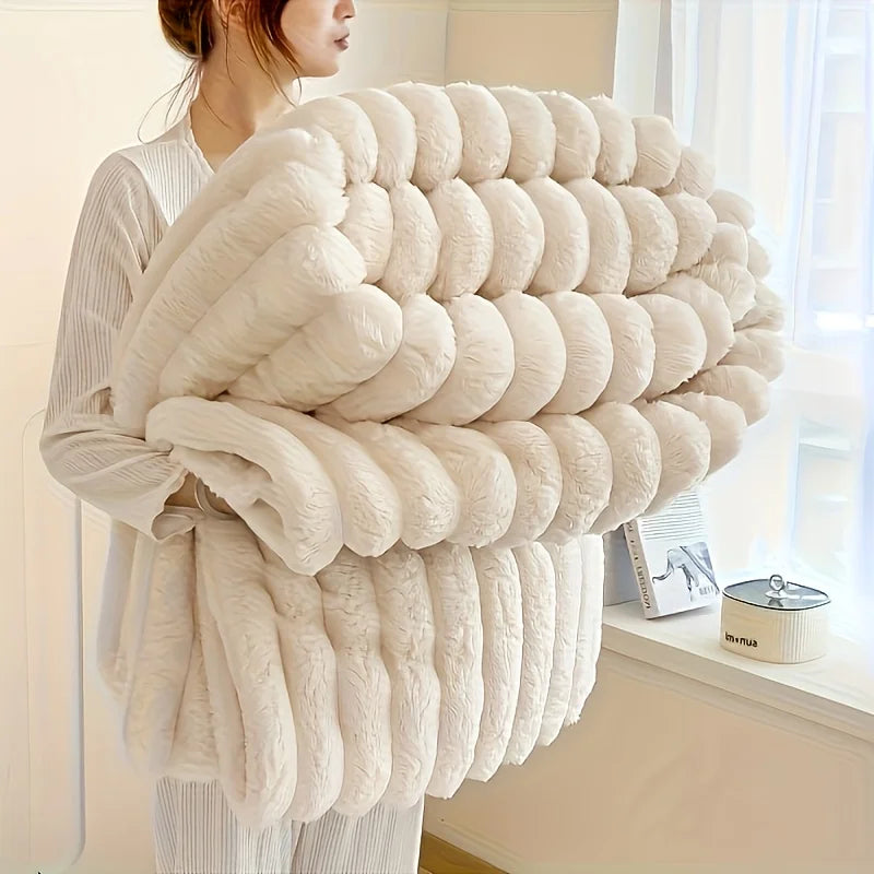 ROSEKIND Blankets 3 Size for Bed, 300GSM Soft & Warm Fleece Blanket, Decorative and Giftable Striped Blankets for Adult