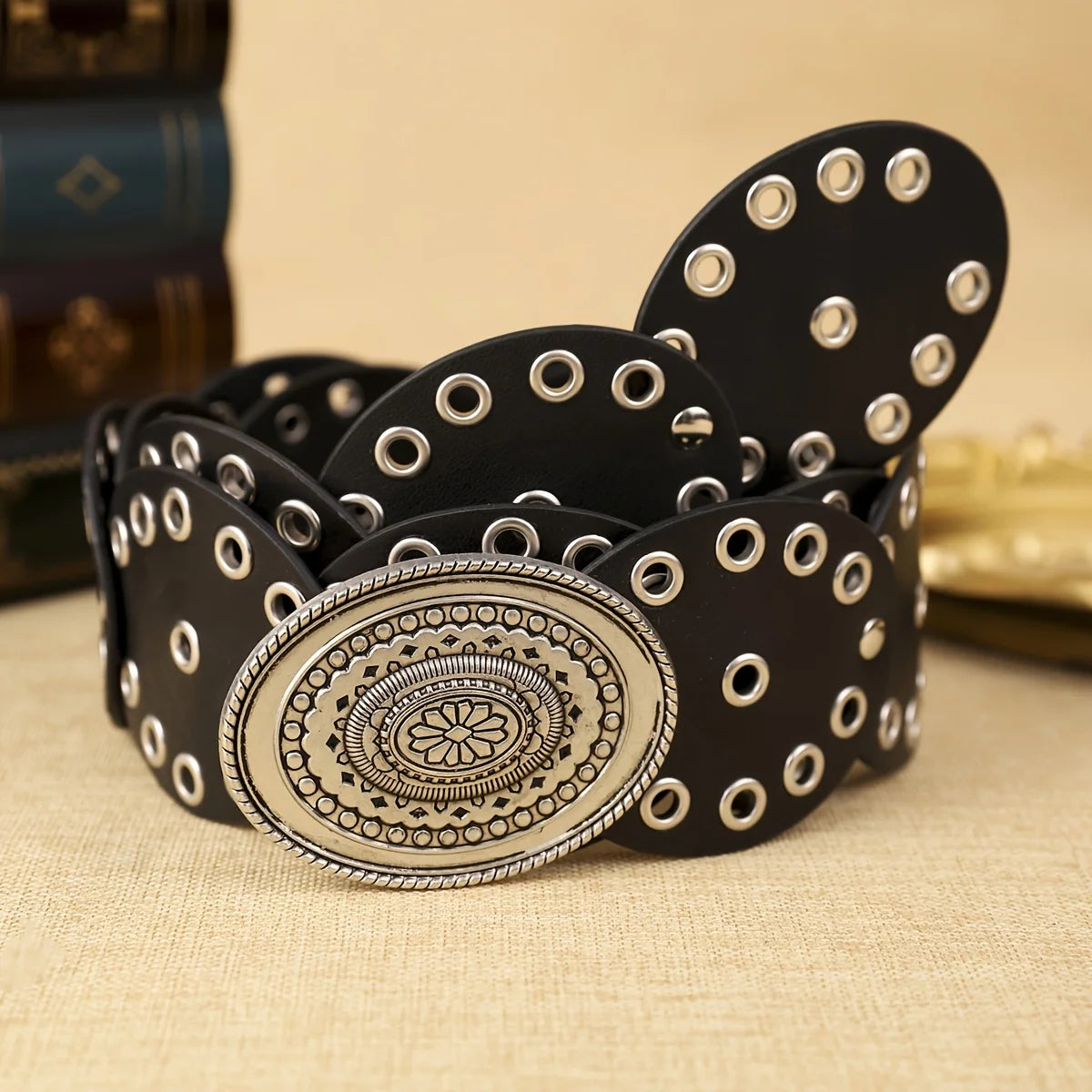 1 Piece of Women's Black Round Cake PU Belt with Bohemian Style Floral Buckle, the First Choice for Shopping