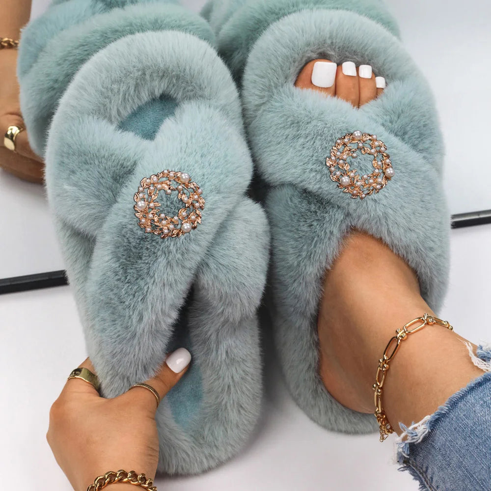 Women Furry Fur Slippers Soft Faux Fur Slides Ladies Plush House Slippers Cross Strap Open Toe Flat Sandals Fluffy Warm Shoes