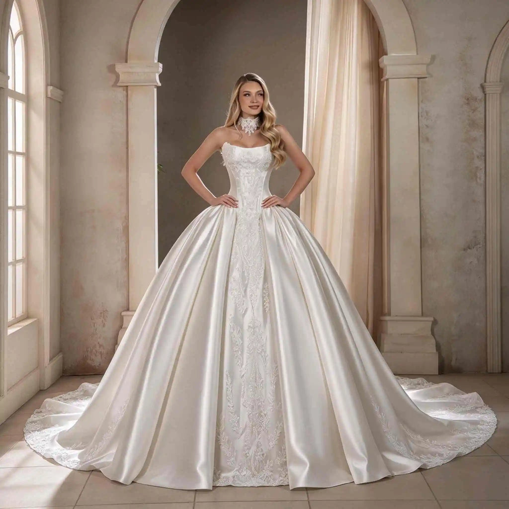 Customized Wedding Dress Sweetheart Neck Long Sleeve Lace Ball Gown Bridal Gown Floral Lace Appliques Chapel Train Wedding Dress
