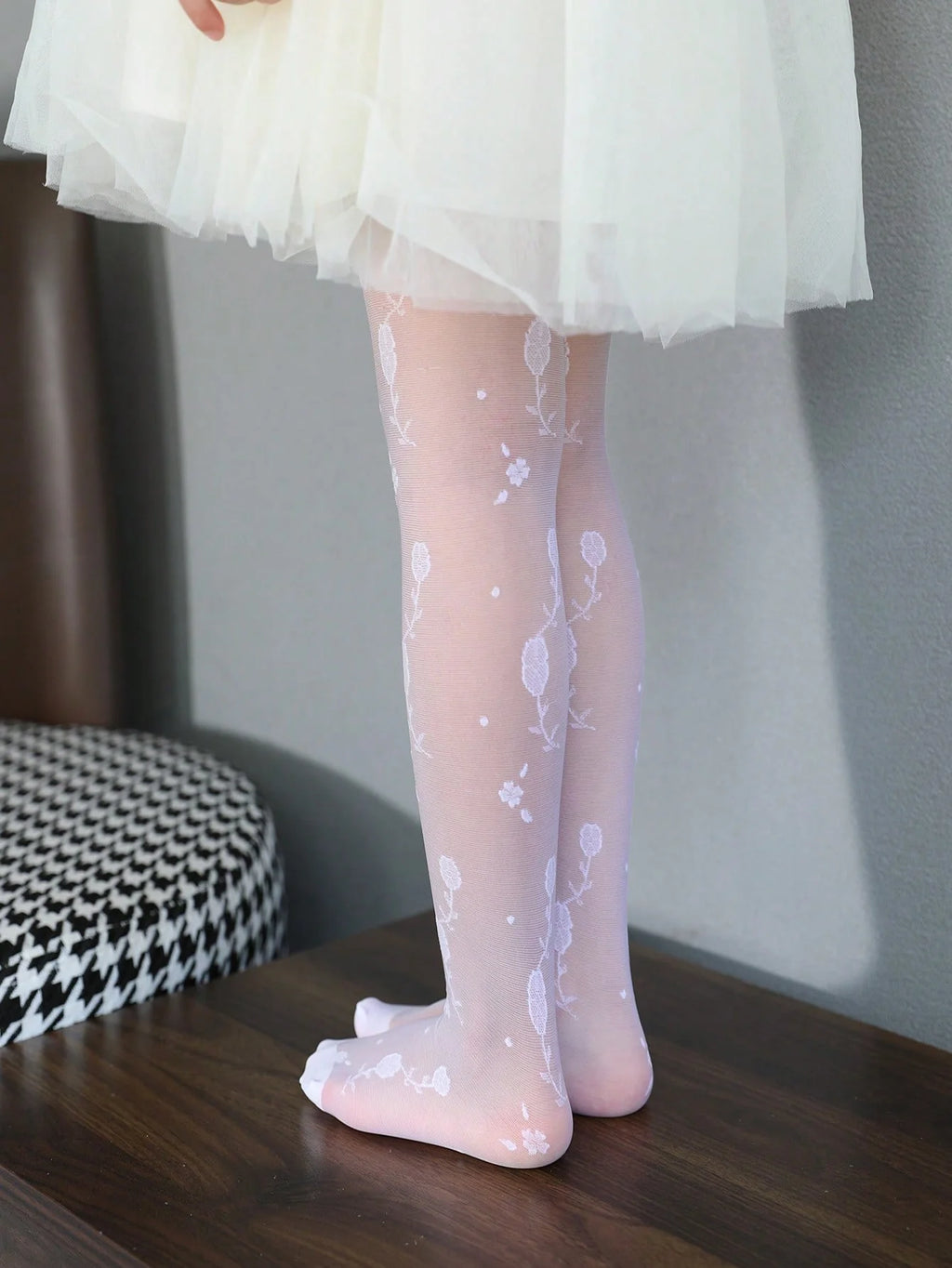 2 Pairs of Children Tight Pantyhose,Summer Thin Leggings Bouquet Pattern Mesh Stockings Little Princess White Tight Soft Hosiery