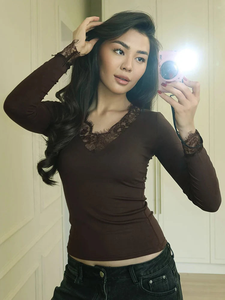 Women's V-neck Lace Splicing Top European American Style Autumn New Waist Exposed Umbilical Fashionable Casual Wear