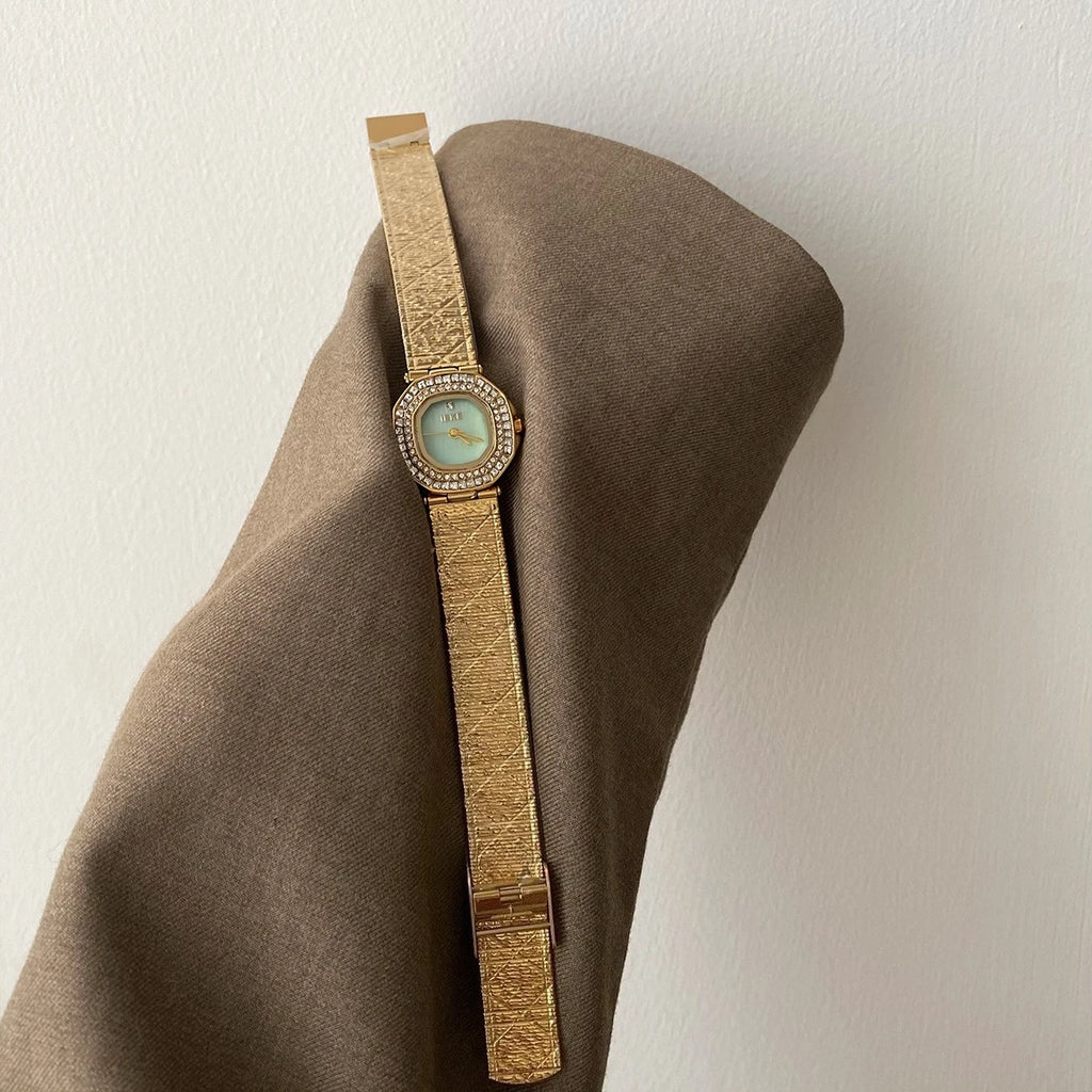 Fashion Women's Quartz Watch Natural Fritillary Dial Square Diamond Case Exquisite Watches Casual Commuting Bracelet Lady Gift