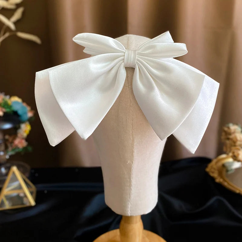 Elegant Bridal Wedding Headdress Double Layer Mesh Tulle White Color Women Short Wedding Veil with Clip Ribbon Bride Headpiece