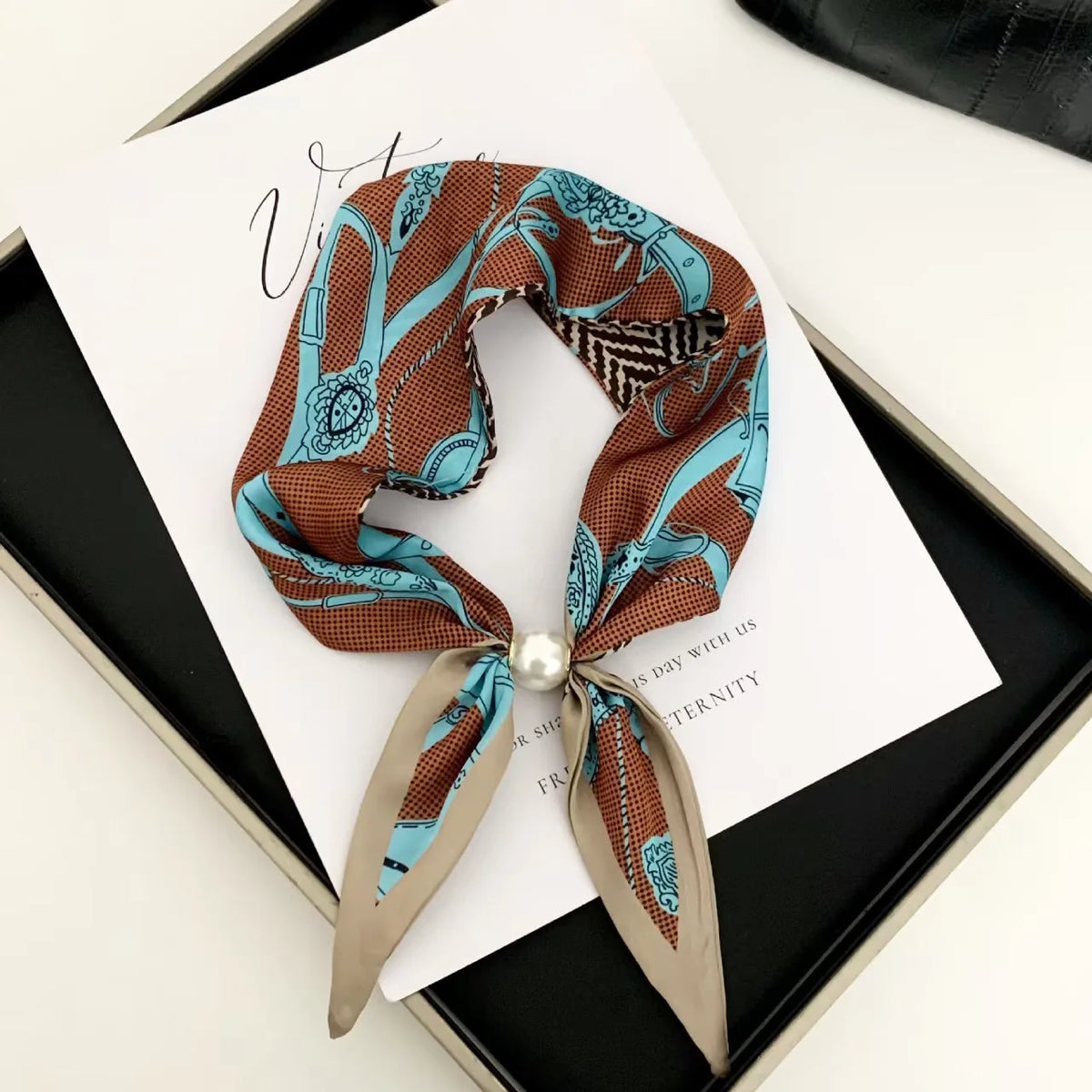 Korean Style Elegant Pearl Magnetic Scarf Women Summer Versatile Breathable Neckerchief Fashion Accessory Neck Wrap Scarves