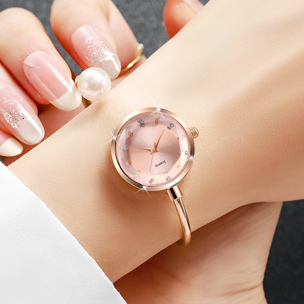 5PCS Elegant Pearl Bracelet Strap Women Watches Jewelry Set Fashion Diamond Dial Wristwatch For Ladies Clock（Without Box）