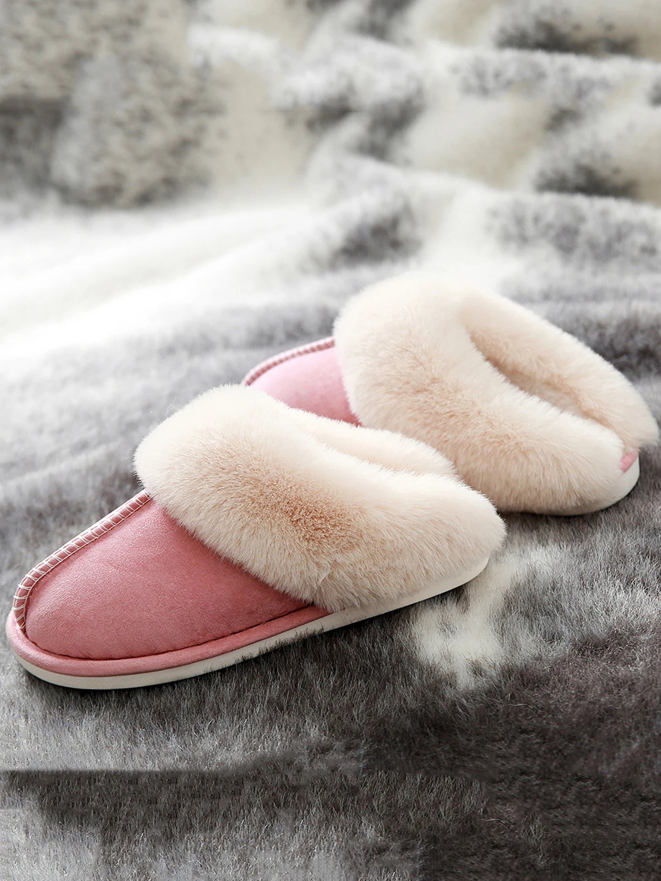 Plus Size 36-47 Women Slippers Furry Winter Warm Home Shoes Men Couples house floor slides Slip On Footwear Comfortable soft