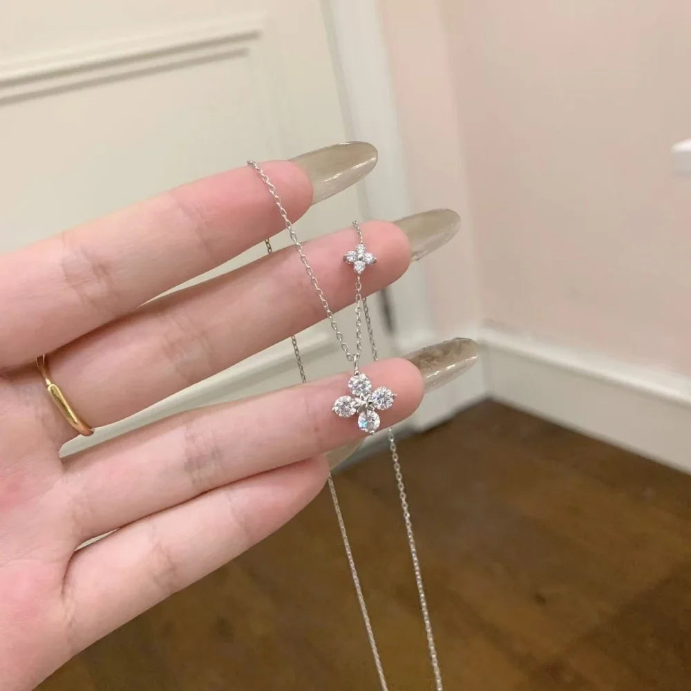 925 Sterling Silver Dainty Lucky CZ Leaf Necklace For Women Exquisite Flowers Elegant Pendant Necklace Mother's Day Jewelry Gift