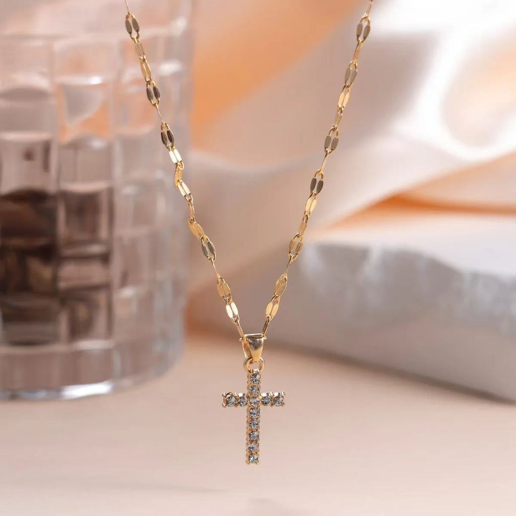 Fashion Crystal Cross Pendant Chain Choker Necklace Women's Trendy Retro Charm Jewelry Wholesale