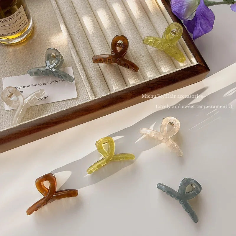 4pcs Mini Cute Claw Clip Small Girl Hair Claw Semi Transparent Bangs Side Clip Small Shark Clip Women's Hair Accessory