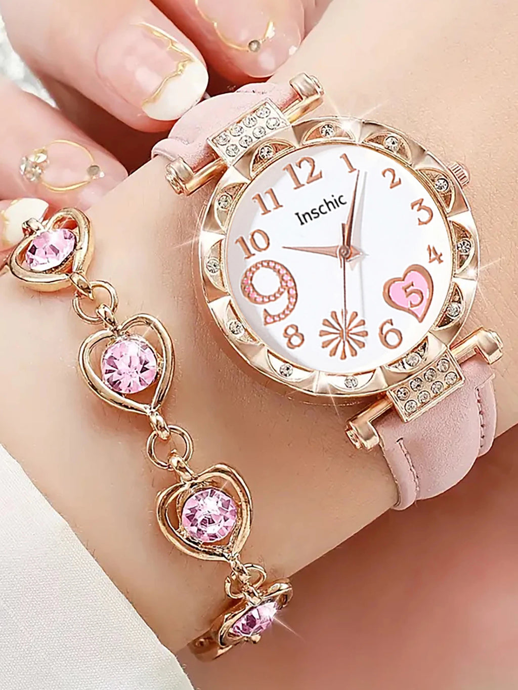 Women's Quartz Watch and Set of Inlaid Jewelry, Gift with Heart-Shaped Design, Does Not Include the Box