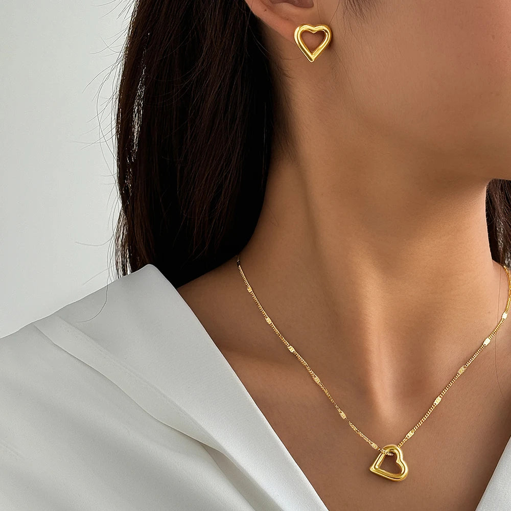 woiwoi Stainless Steel Jewelry Set Necklace and Earrings with New Romantic Love Pendant Minimalist Women's Jewelry Set Gift