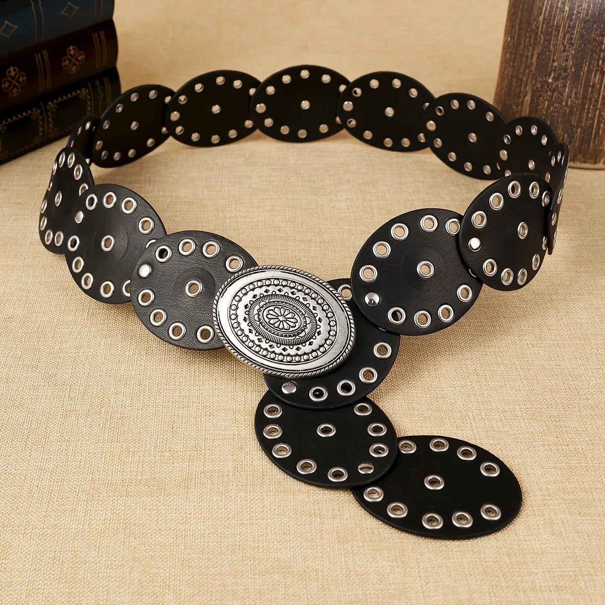 1 Piece of Women's Black Round Cake PU Belt with Bohemian Style Floral Buckle, the First Choice for Shopping