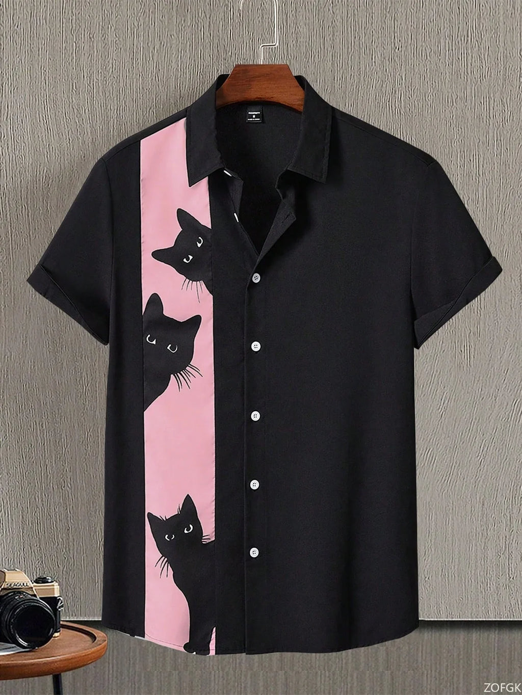 A Whimsical Cat Printed Men's Shirt with Short Sleeved Buttons and A Cat Pattern for Casual Entertainment