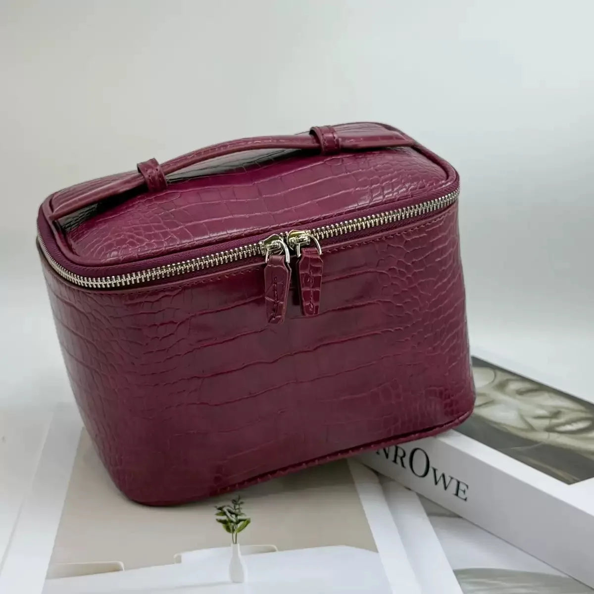 Custom Name Ladies Saffiano Split Leather Travel Toiletry Case Bag Portable Hanging Makeup Organizer Box Cosmetic Bag For Women