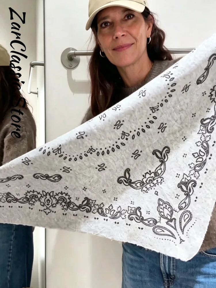 Vintage Printed Women's Square Scarf Elegant Autumn Winter Casual Tassel Spliced Shawl New Fashion Chic Scarves 2026