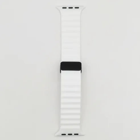 Silicone Strap For Apple watch band 49mm 45  44 40  41 38 42mm magnetic buckle bracelet iWatch Ultra series 7 6 3 se 8 9 Ultra 2