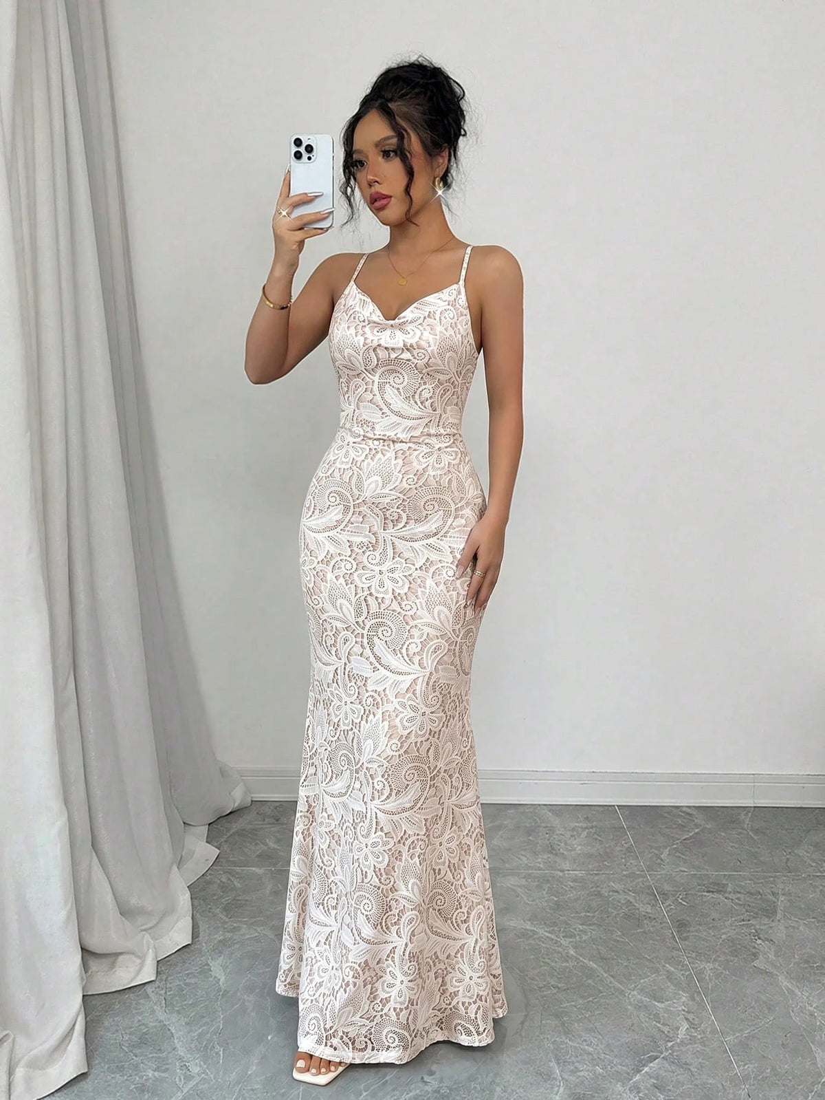 Elegant White Lace Print Slim-Fit Fishtail Dress, V-Neck Sleeveless Backless Tie-Waist Cocktail Dress