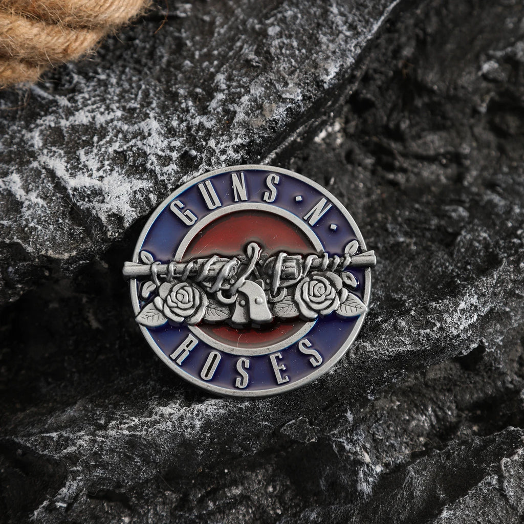 A Western-Style Belt Buckle with a Unique and Retro Metal Buckle