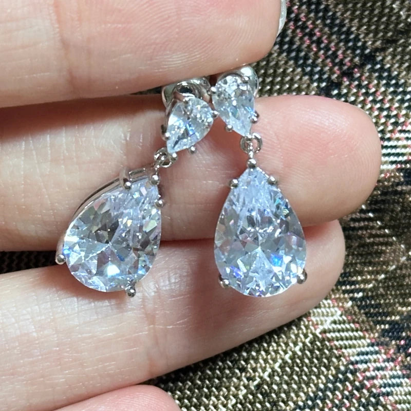 Huitan Simple and Elegant Dangle Earrings for Women Crystal Teardrop Cubic Zirconia Luxury Bride Wedding Earrings Trendy Jewelry