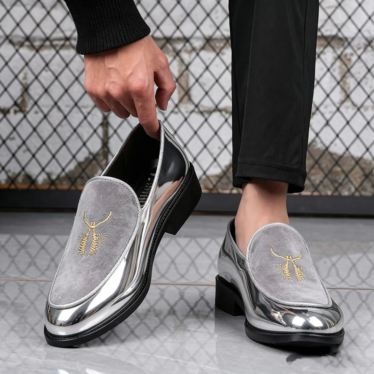 Formal Loafers Shoes for Man Embroidery Designer Wedding Dress Menswear Shoes Office Loafers Mocassin Homme Scarpe Uomo Eleganti