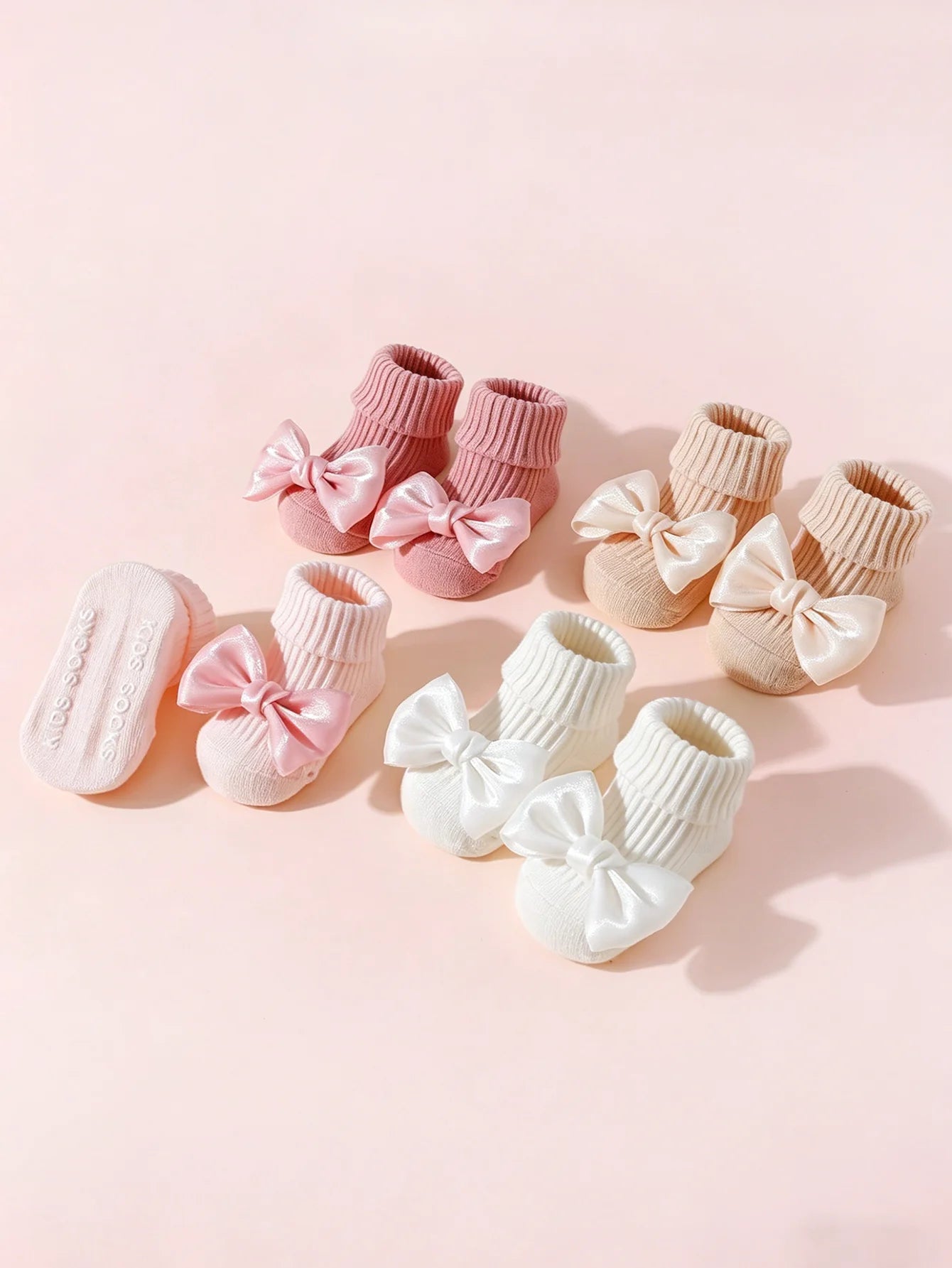 4 Pairs of Baby Girls' Socks Cotton Soft Bow Ankle Socks Anti-Slip Glue Grip Infant Toddler Socks are Suitable for Newborn Aged 0-24 Months Cute Soft and Comfortable for Baby Girl 's First Walkers Daily Wear Gift