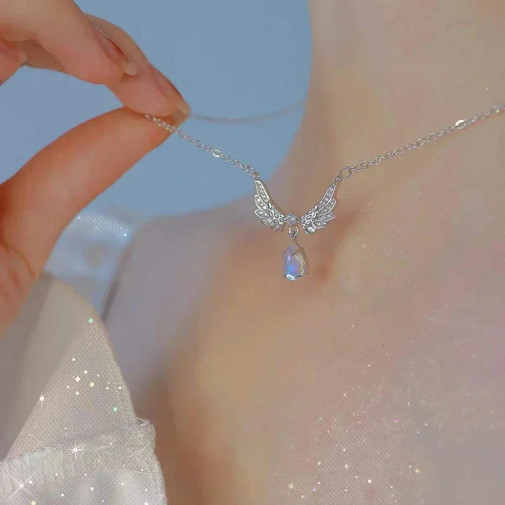 FSUNION 2025 Crystal Angel Wings Heart Pendant Necklaces Simple Pink White Zircon Love Elegant Chokers for Women Fashion Jewelry