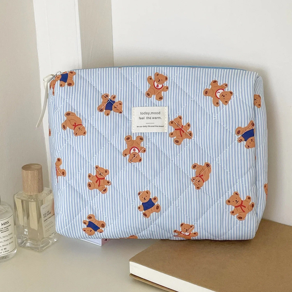 1pc Quilted Bear Cute Makeup Bag Floral Cosmetic Bag Women Girl Travel Toiletry Bag Organizer Cotton Makeup Brushes Storage Case