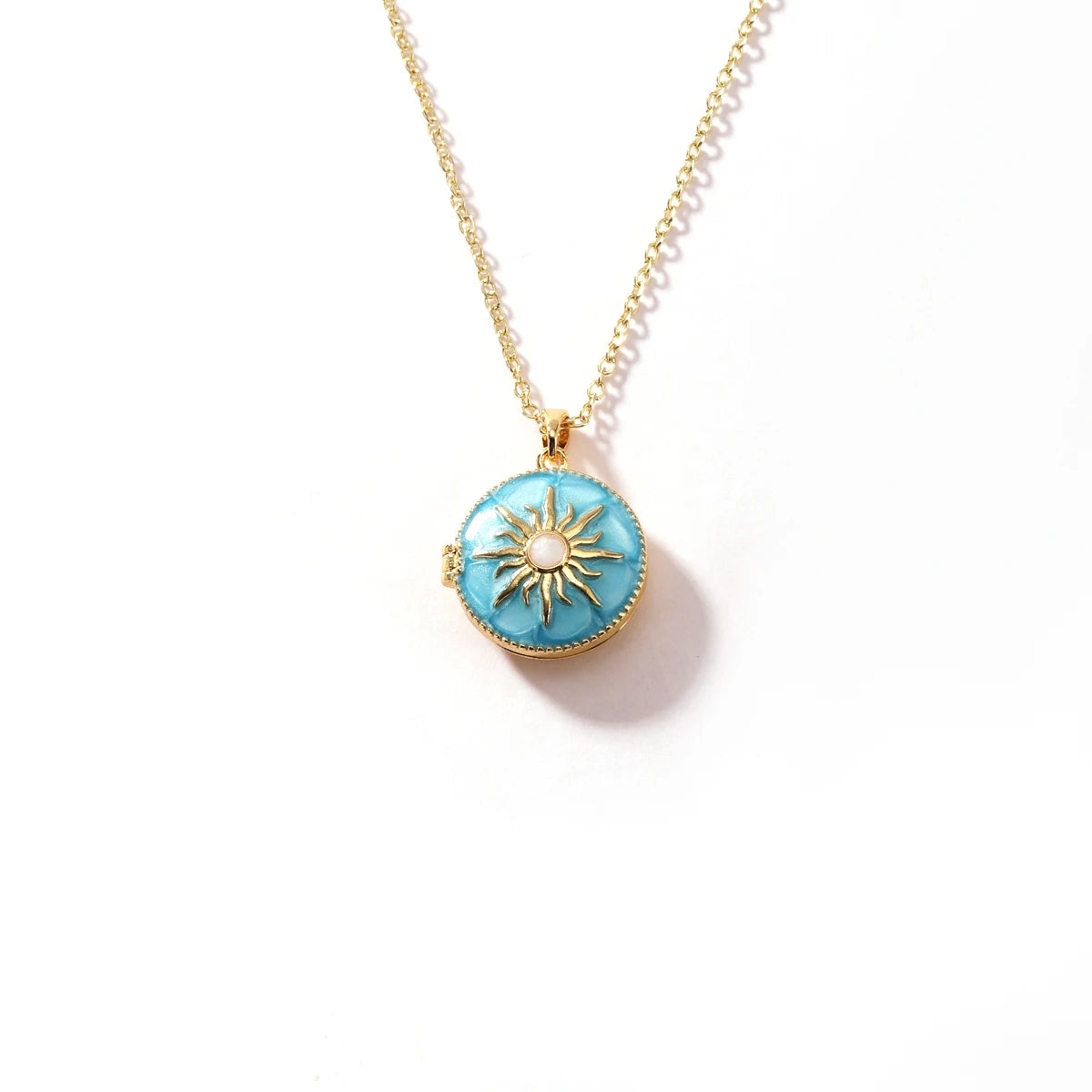 Vintage Enamel Heart Photo Locket Pendant Necklace for Women Minimalist Luxurious Non-Fading Stainless Steel Jewelry Accessory