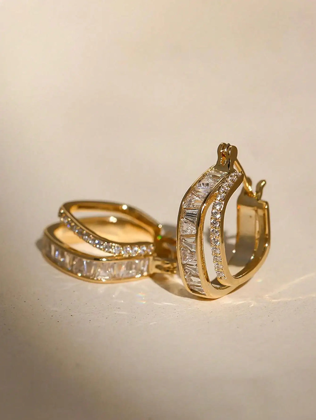 1 Pair Of Fashion Temperament Gold Cubic Zirconia Geometric Square Earrings Simple Versatile Casual Ladies Elegant Design Party Earrings Jewelry