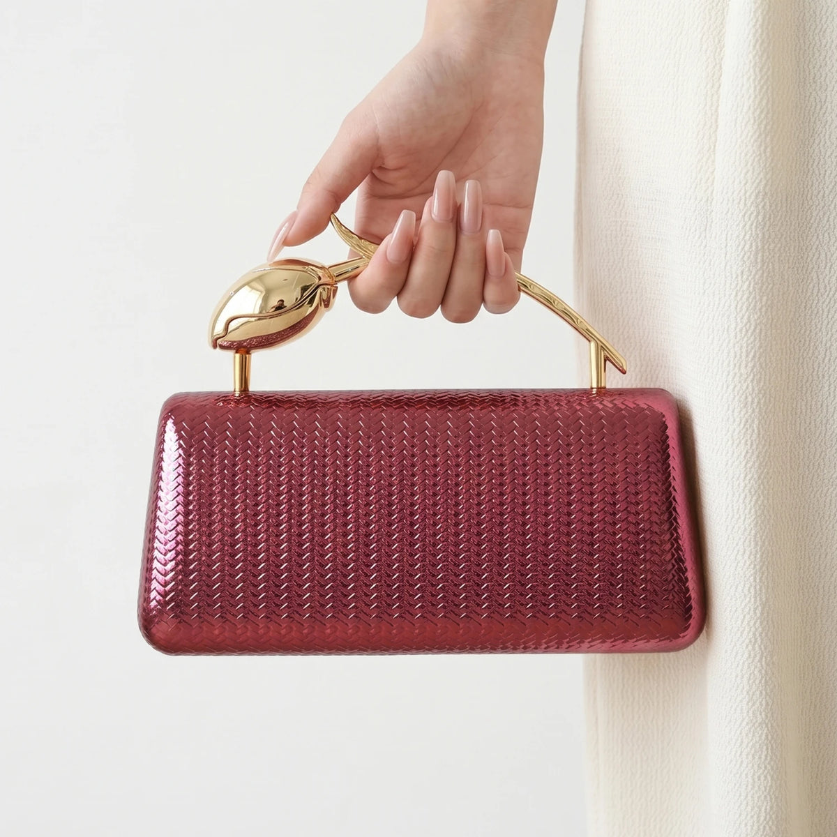 New Classic Gold Women's Evening Bag Luxury Party Chain Crossbody Bag with Rose Shaped Handle Wedding Clutch a Great Gift for Wo