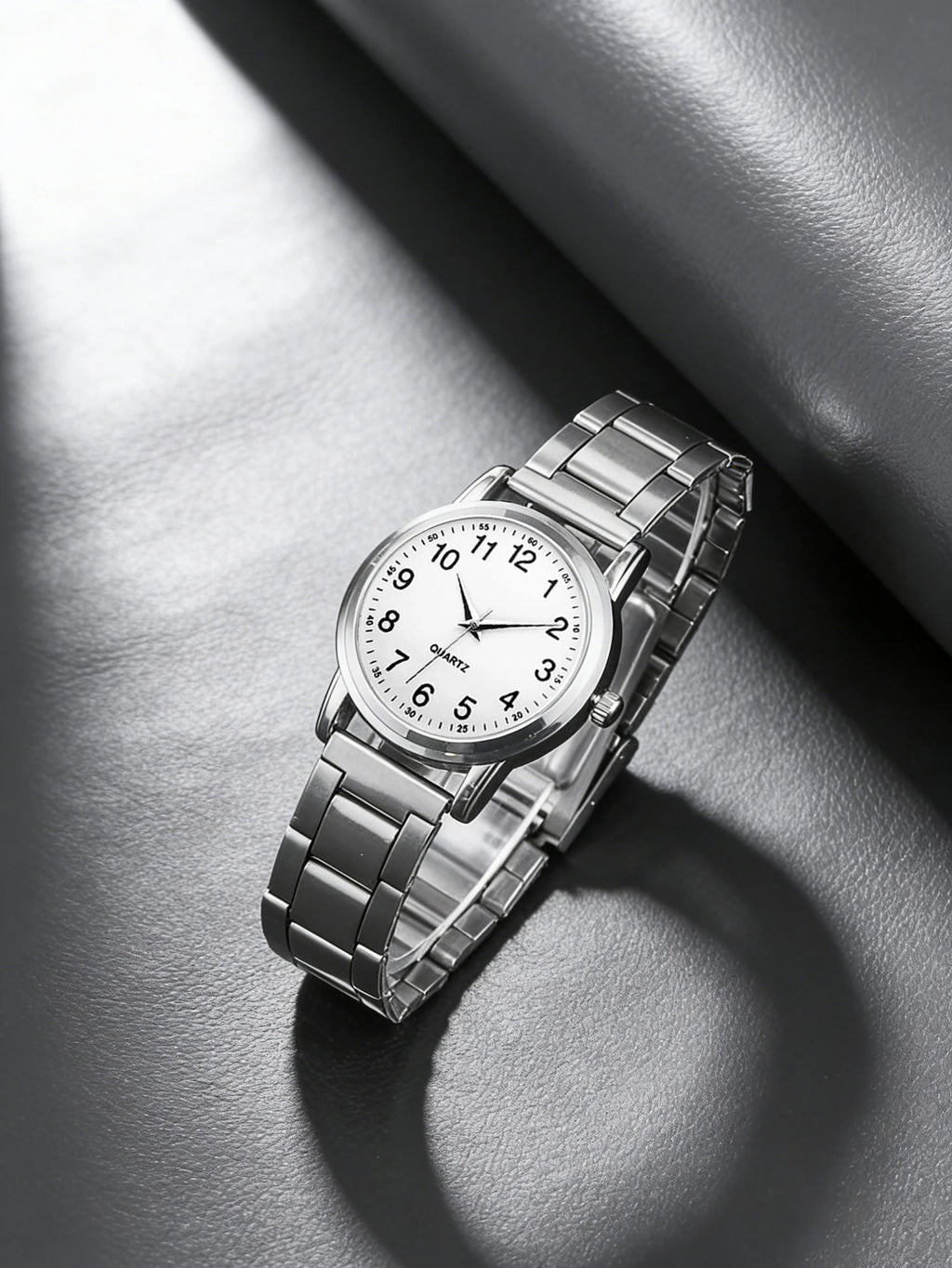 Ladies Casual Fashion Quartz Watch and Heart Jewelry Set with Steel Strap Birthday Gift Without Box