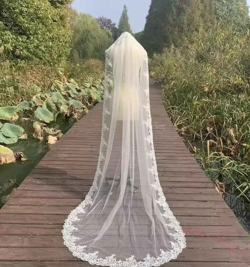 Wedding Veil Lace Edge Long Luxurious Bridal Veil White/Ivory Veil With Comb Tulle Cathedral One-layer 3 Meters Bride Accessorie