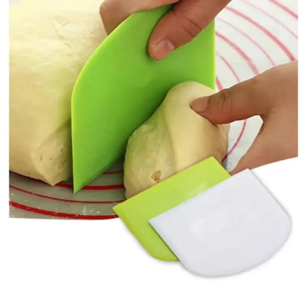 Dough Scraper Food-safe Plastic,Cake Cream Spatula, Dough Knife, Butter Scraper With Plain Smooth Edge, Versatile Baking Tool